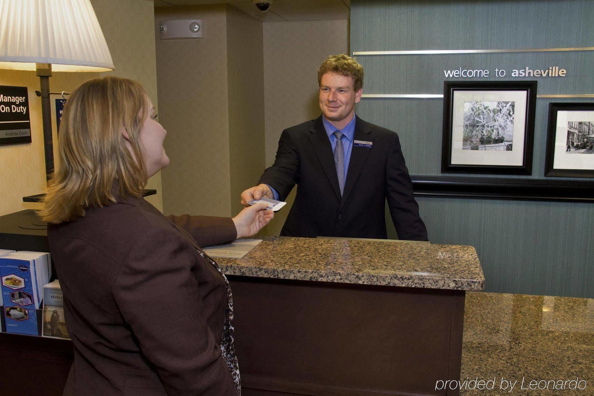 Hampton Inn Asheville-Tunnel Road Interior foto